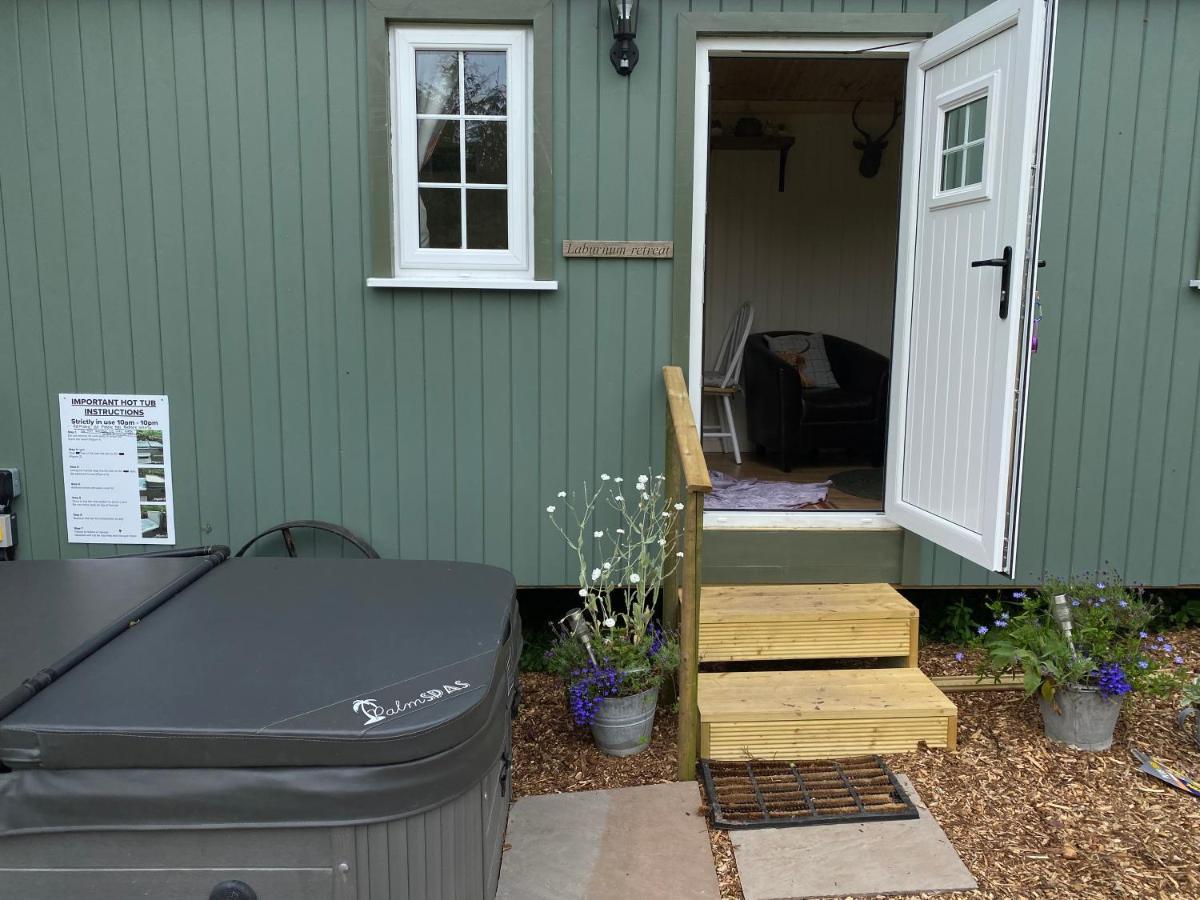 The Laburnum Retreat Shepherd Hut Private Hot Tub Upper Hulme Ngoại thất bức ảnh