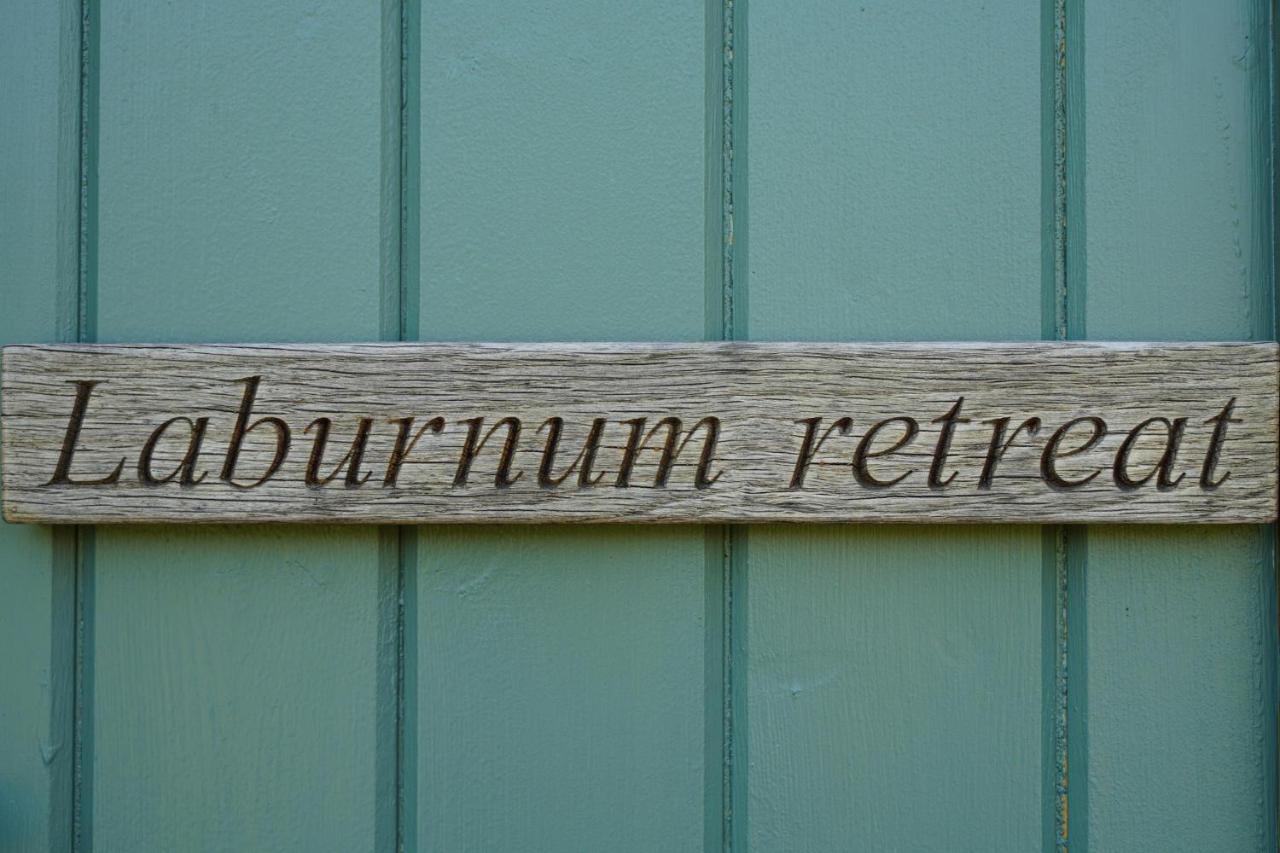 The Laburnum Retreat Shepherd Hut Private Hot Tub Upper Hulme Ngoại thất bức ảnh
